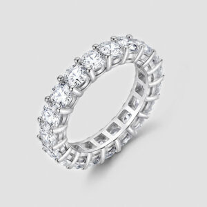 The Eternelle Round Diamond Band