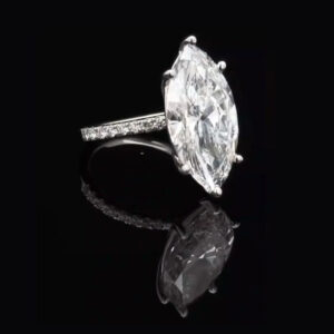 The Élancé Marquise Ring