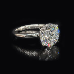 The Classique Round ring