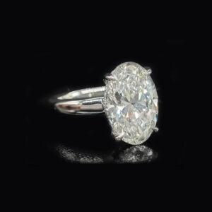 The Épure Oval Ring